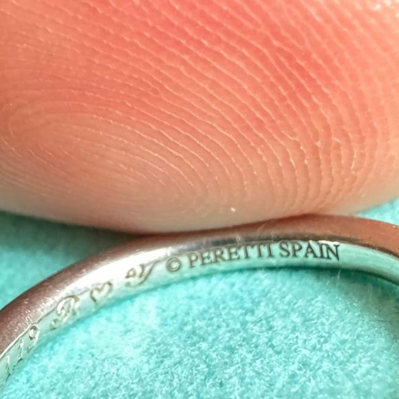 Tiffany&Co platinum curved wedding band *PRICE is FIRM* - Picture 9 of 16